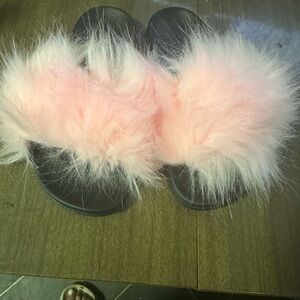 Girls pink fur slippers